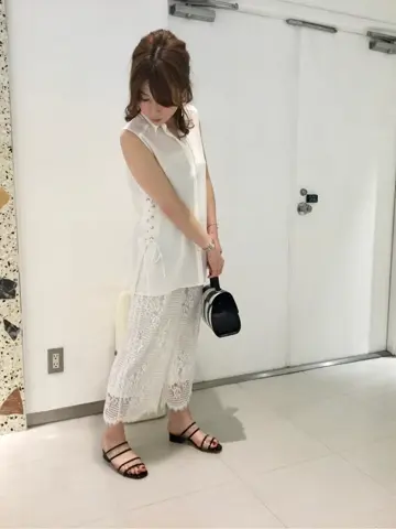 GRACE CONTINENTAL The Banquet 泉　智子 コーディネート画像