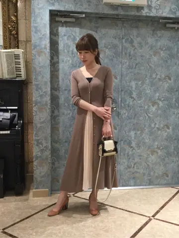 GRACE CONTINENTAL The Banquet 泉　智子 コーディネート画像