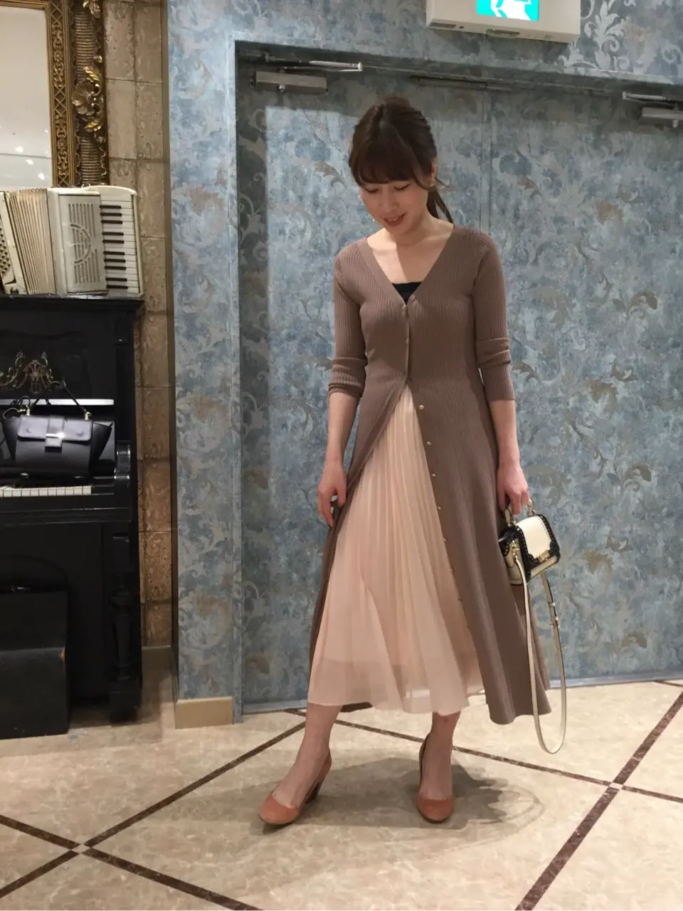 GRACE CONTINENTAL The Banquet 泉　智子 コーディネート画像