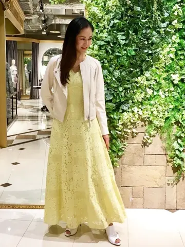 GRACE CONTINENTAL The Banquet 小笠原　春菜 コーディネート画像