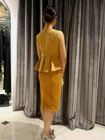 GRACE CONTINENTAL The Banquet 小笠原　春菜 コーディネート画像