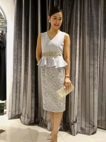 GRACE CONTINENTAL The Banquet 小笠原　春菜 コーディネート画像