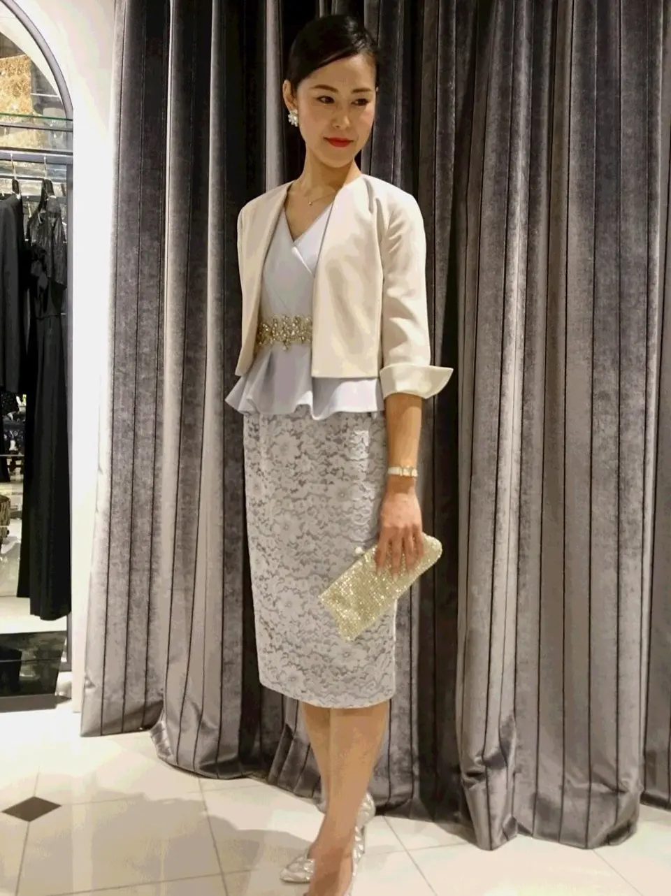 GRACE CONTINENTAL The Banquet 小笠原　春菜 コーディネート画像