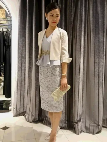 GRACE CONTINENTAL The Banquet 小笠原　春菜 コーディネート画像