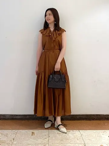 GRACE CONTINENTAL The Banquet mikiho コーディネート画像