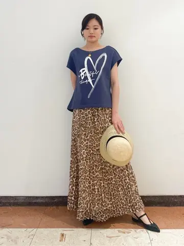 GRACE CONTINENTAL The Banquet nao コーディネート画像