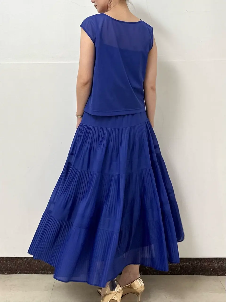 GRACE CONTINENTAL The Banquet Kogane. コーディネート画像