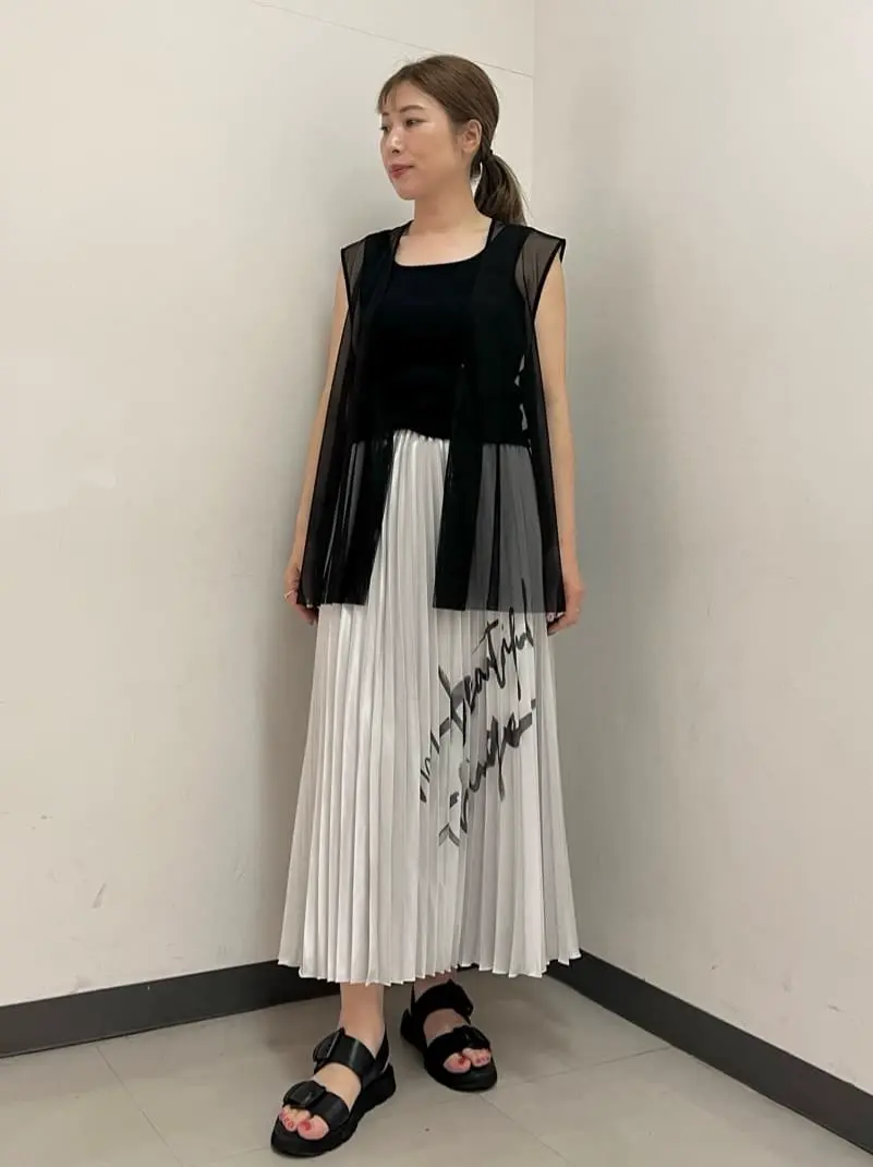 GRACE CONTINENTAL The Banquet 泉　智子 コーディネート画像