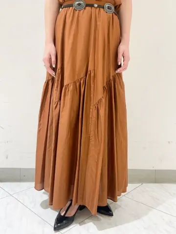 GRACE CONTINENTAL The Banquet nao コーディネート画像