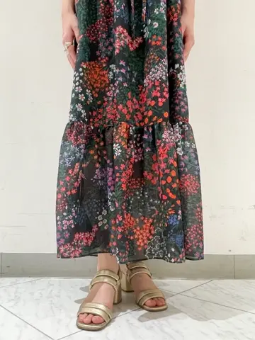 GRACE CONTINENTAL The Banquet nao コーディネート画像