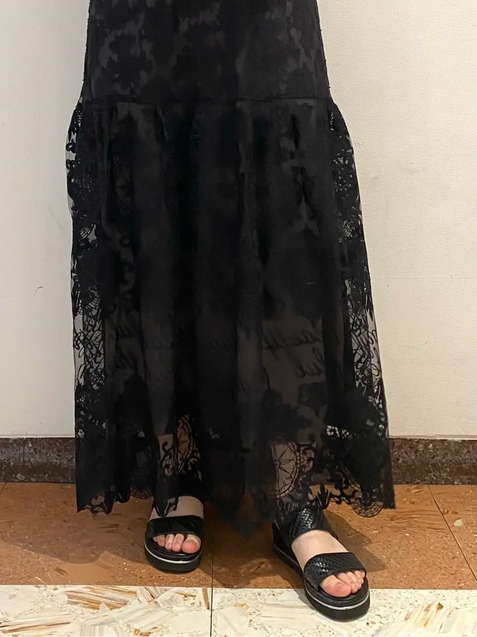 GRACE CONTINENTAL The Banquet mikiho コーディネート画像