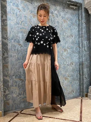 GRACE CONTINENTAL The Banquet 泉　智子 コーディネート画像