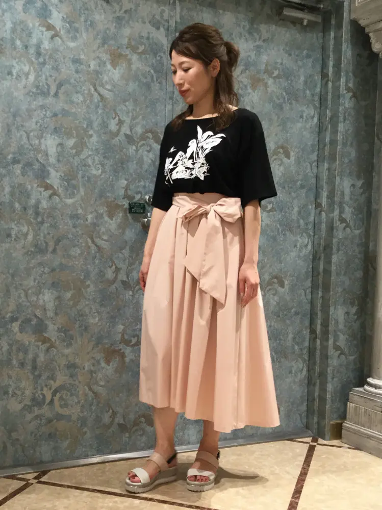 GRACE CONTINENTAL The Banquet 泉　智子 コーディネート画像