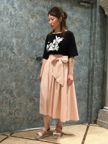 GRACE CONTINENTAL The Banquet 泉　智子 コーディネート画像