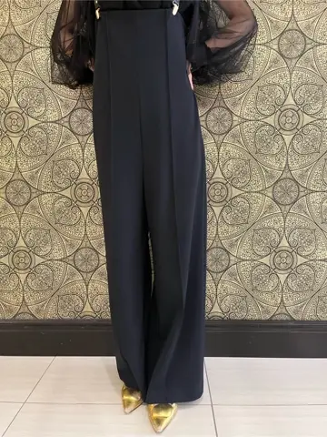 GRACE CONTINENTAL The Banquet 亀田 未希 コーディネート画像