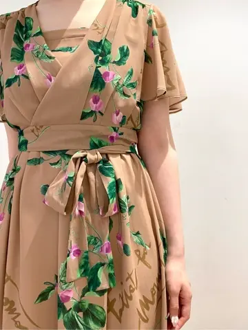 GRACE CONTINENTAL The Banquet mikiho コーディネート画像