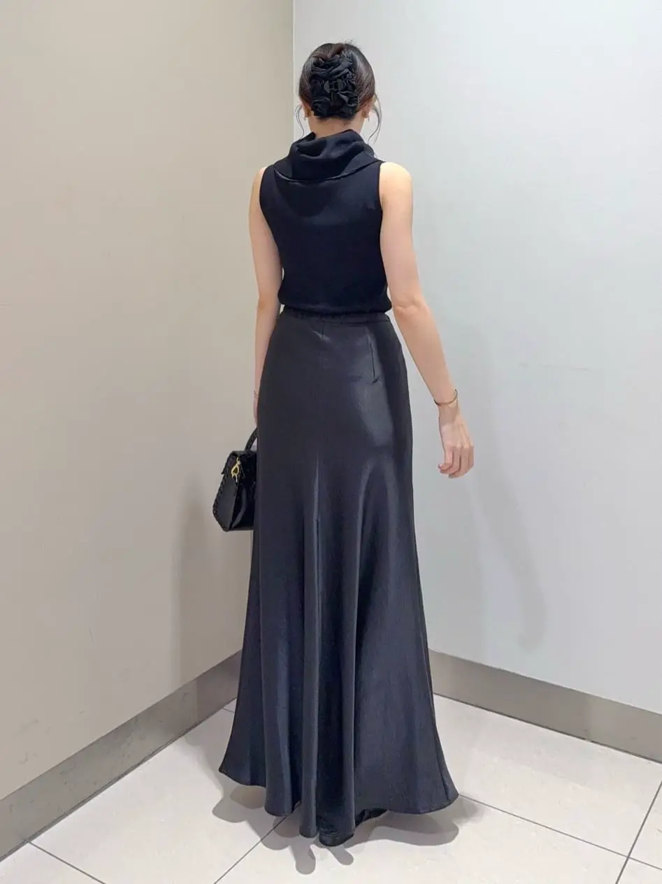 GRACE CONTINENTAL The Banquet Suzuka コーディネート画像