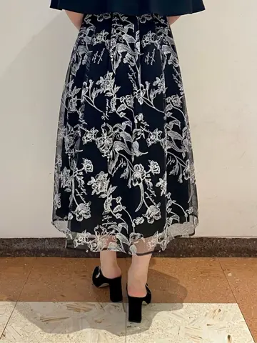 GRACE CONTINENTAL The Banquet mikiho コーディネート画像