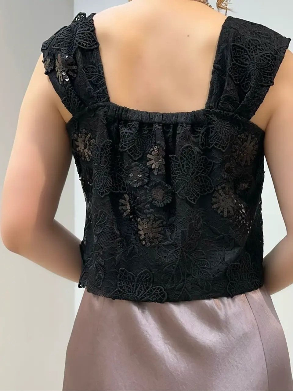 GRACE CONTINENTAL The Banquet Kogane. コーディネート画像