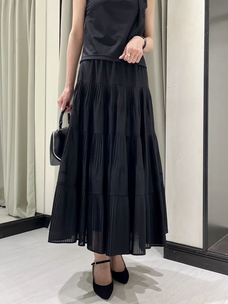 GRACE CONTINENTAL 亀田 未希 コーディネート画像