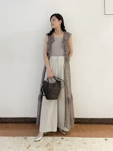 GRACE CONTINENTAL The Banquet nao コーディネート画像