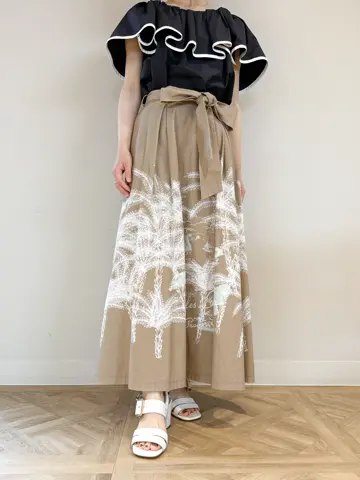 GRACE CONTINENTAL The Banquet yuri コーディネート画像