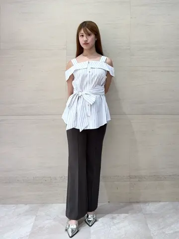 GRACE CONTINENTAL The Banquet 近藤　紫織 コーディネート画像