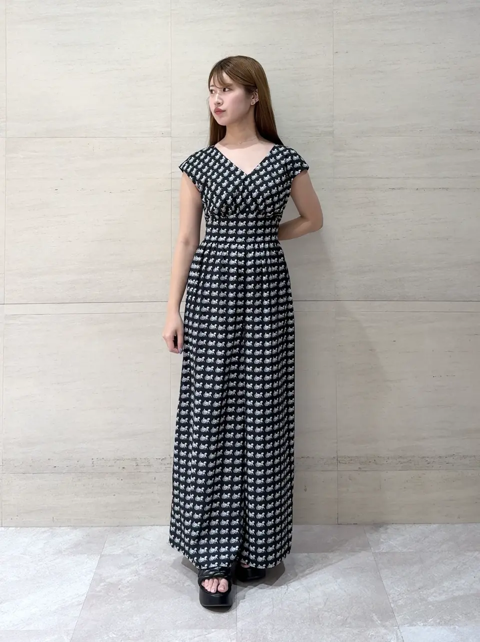 GRACE CONTINENTAL The Banquet 近藤　紫織 コーディネート画像