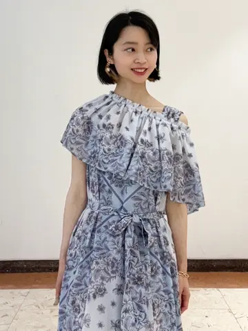 GRACE CONTINENTAL The Banquet yuri コーディネート画像