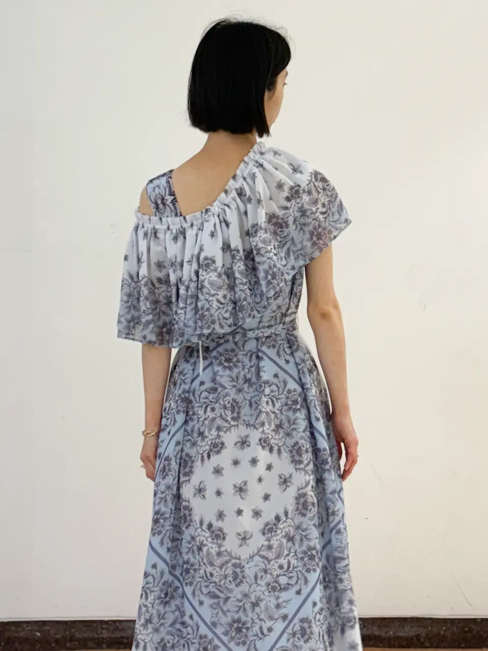 GRACE CONTINENTAL The Banquet yuri コーディネート画像