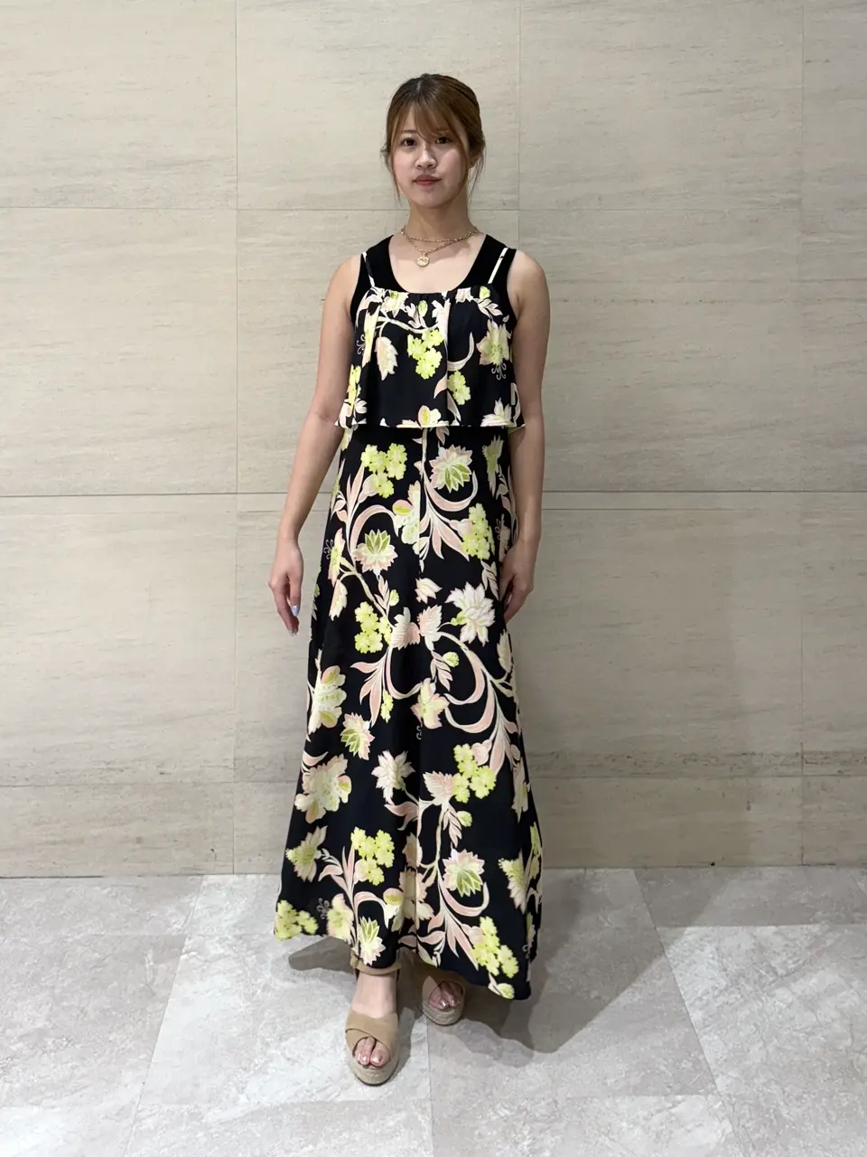 GRACE CONTINENTAL The Banquet 近藤　紫織 コーディネート画像