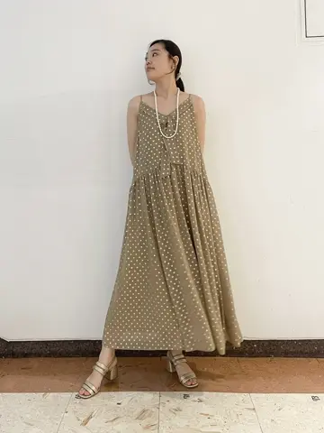 GRACE CONTINENTAL The Banquet nao コーディネート画像