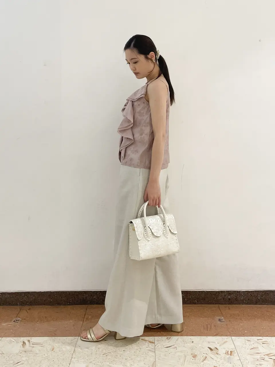 GRACE CONTINENTAL The Banquet nao コーディネート画像