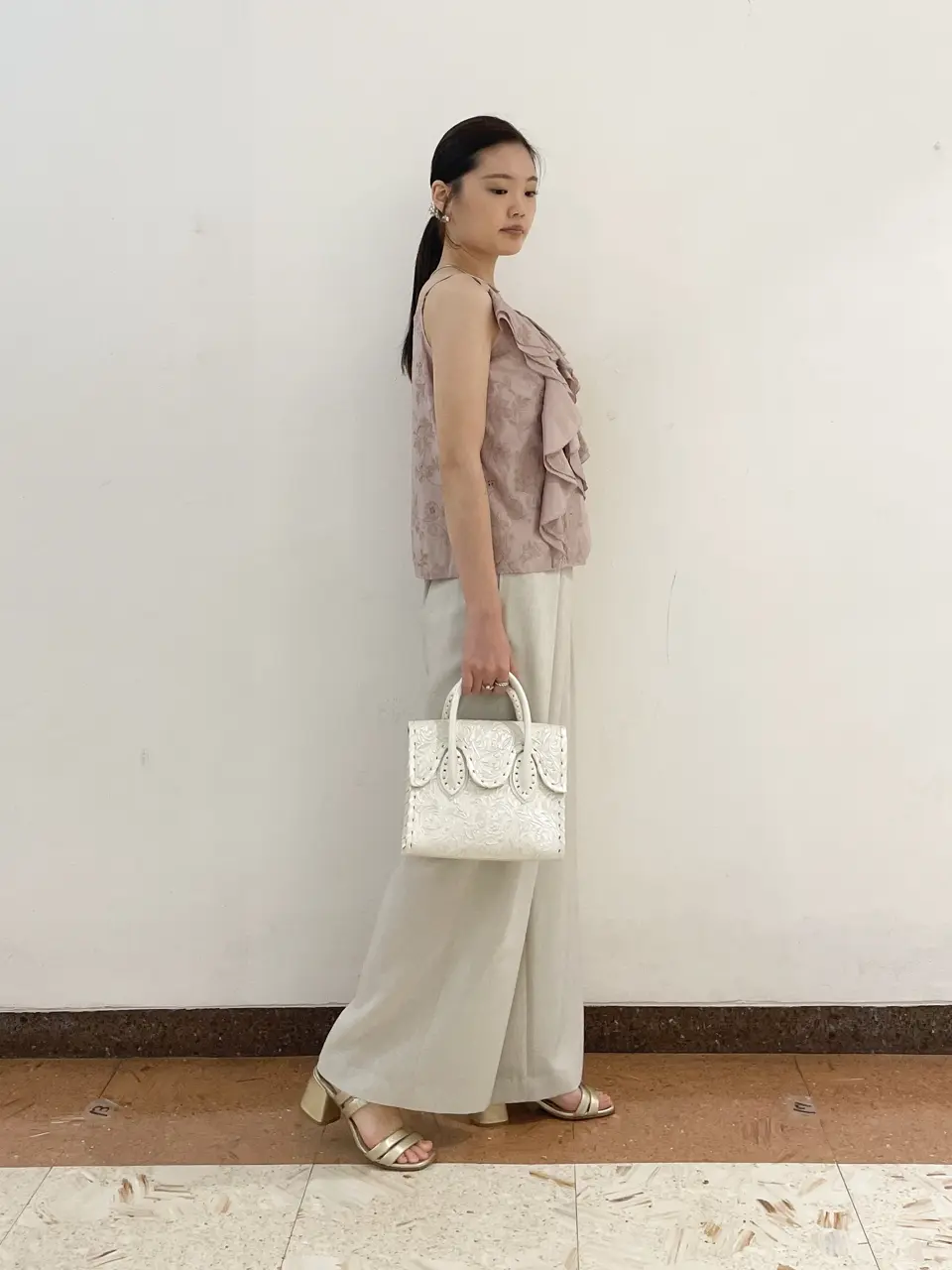 GRACE CONTINENTAL The Banquet nao コーディネート画像