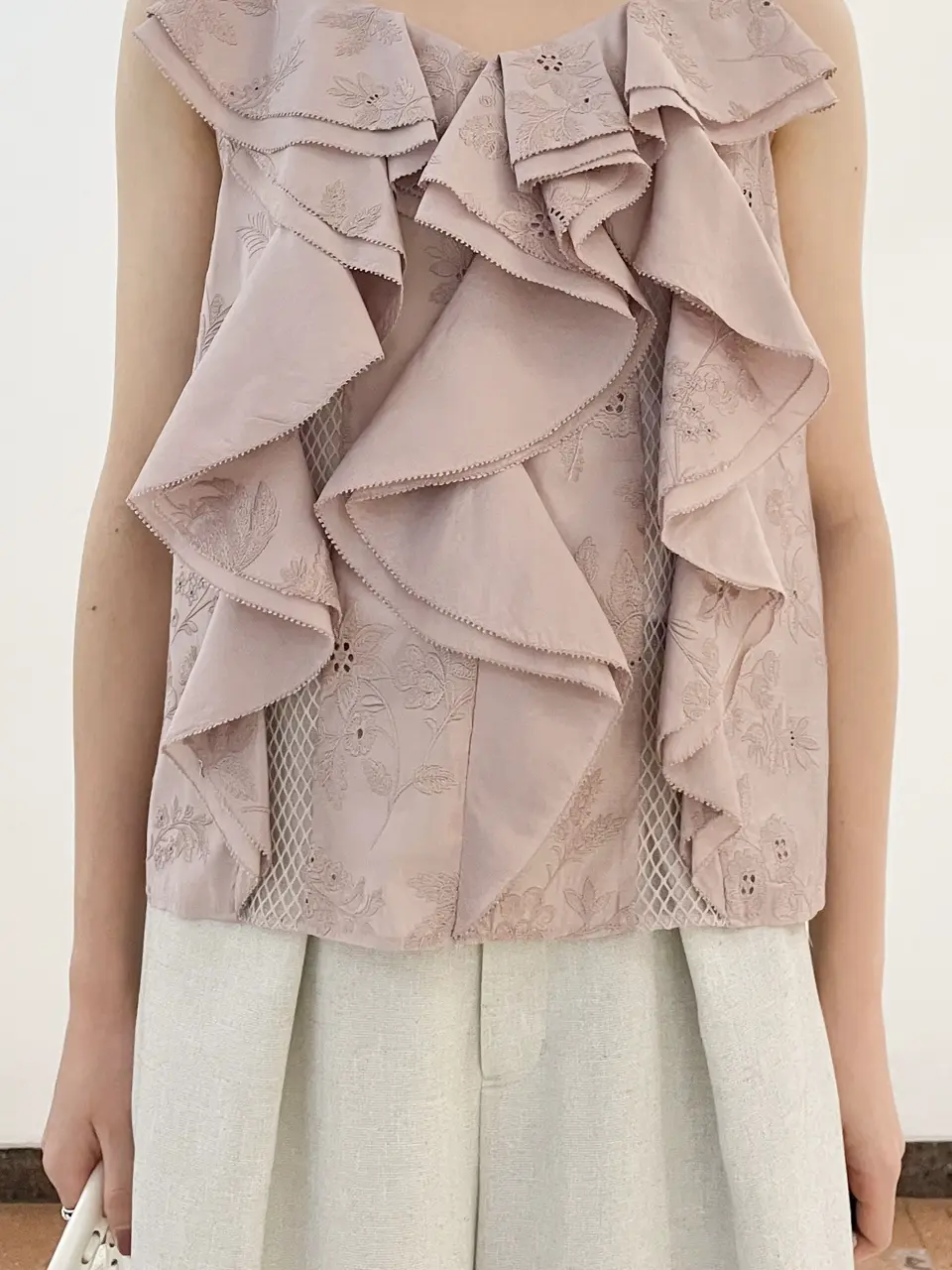 GRACE CONTINENTAL The Banquet nao コーディネート画像