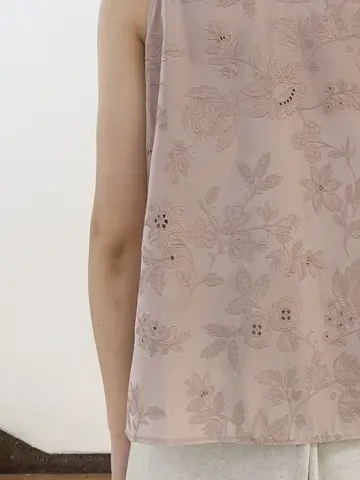 GRACE CONTINENTAL The Banquet nao コーディネート画像