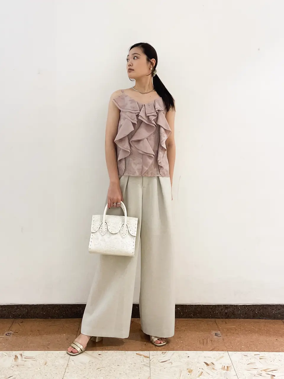 GRACE CONTINENTAL The Banquet nao コーディネート画像