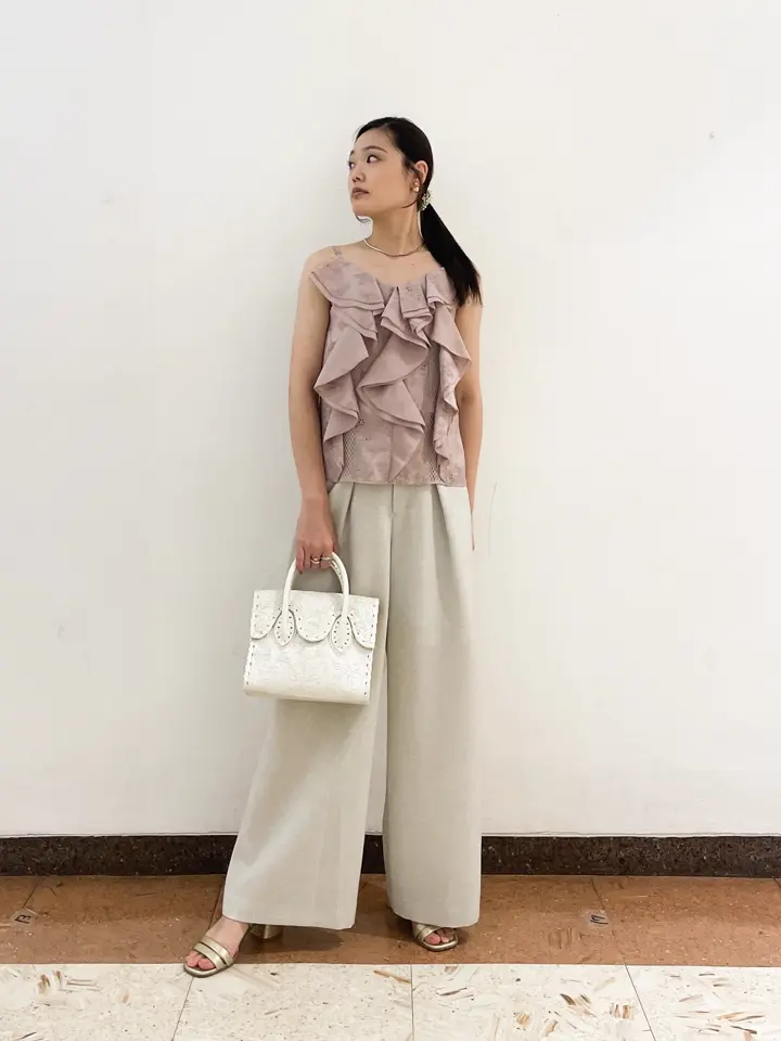 GRACE CONTINENTAL The Banquet nao コーディネート画像