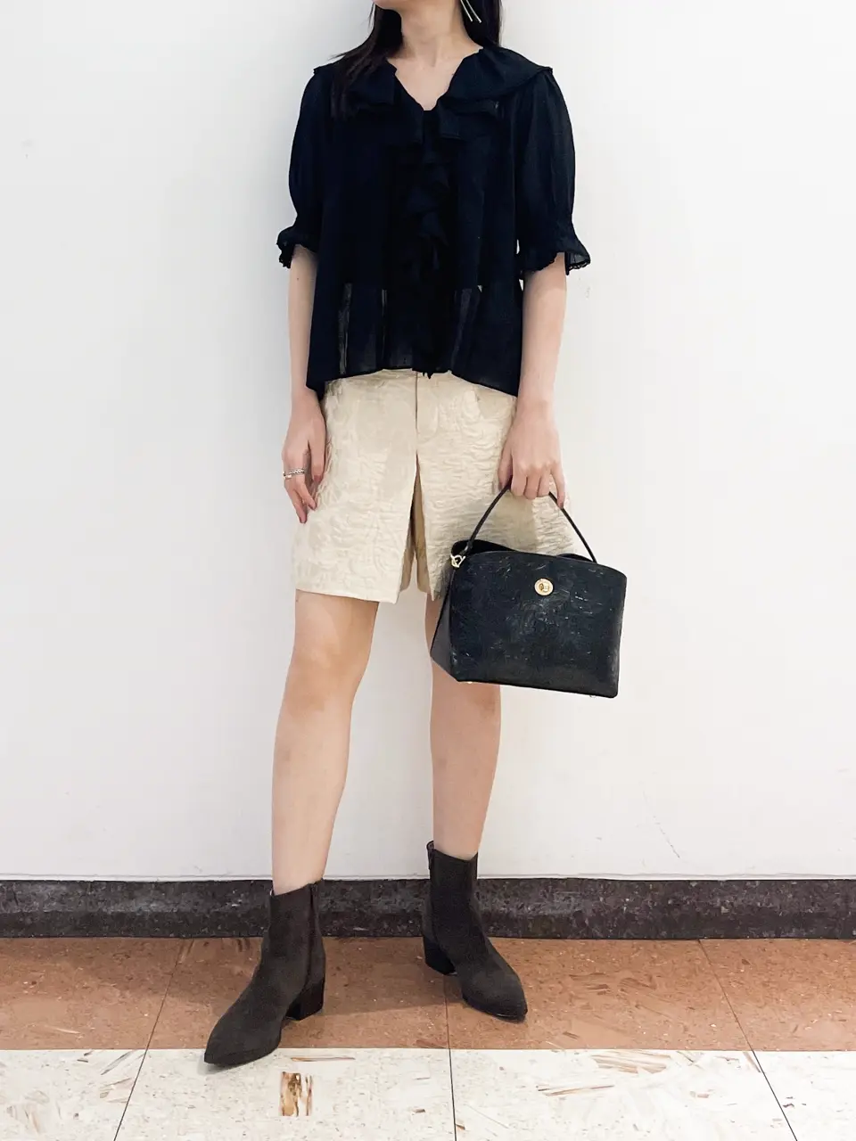 GRACE CONTINENTAL The Banquet nao コーディネート画像