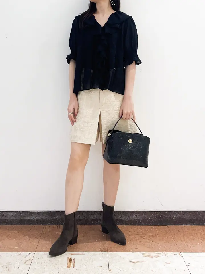 GRACE CONTINENTAL The Banquet nao コーディネート画像