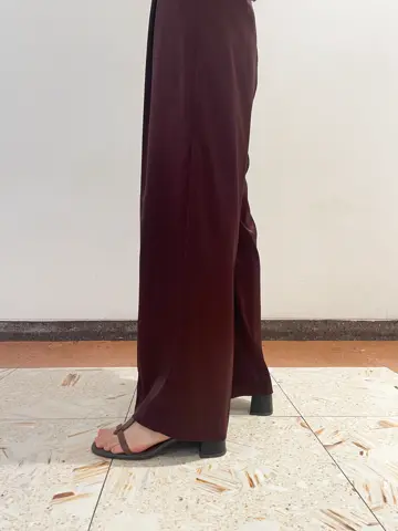 GRACE CONTINENTAL The Banquet nao コーディネート画像