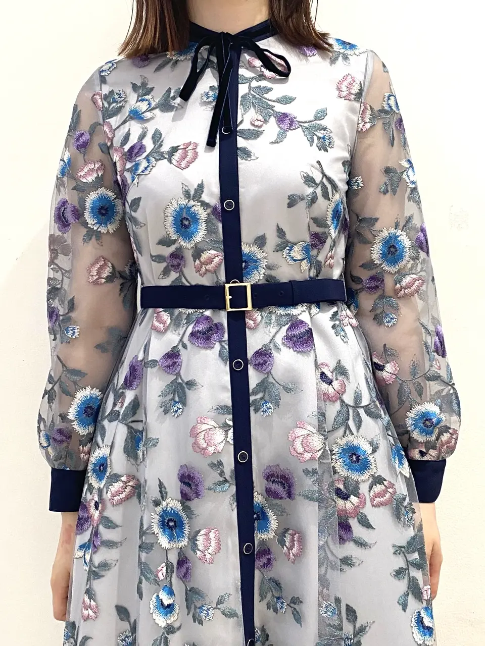 GRACE CONTINENTAL The Banquet mikiho コーディネート画像