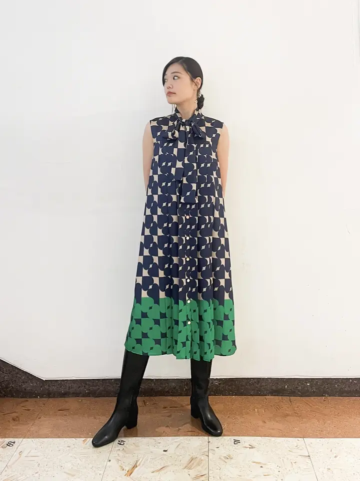 GRACE CONTINENTAL The Banquet nao コーディネート画像