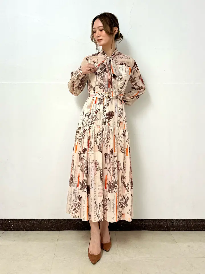 GRACE CONTINENTAL The Banquet Kogane. コーディネート画像