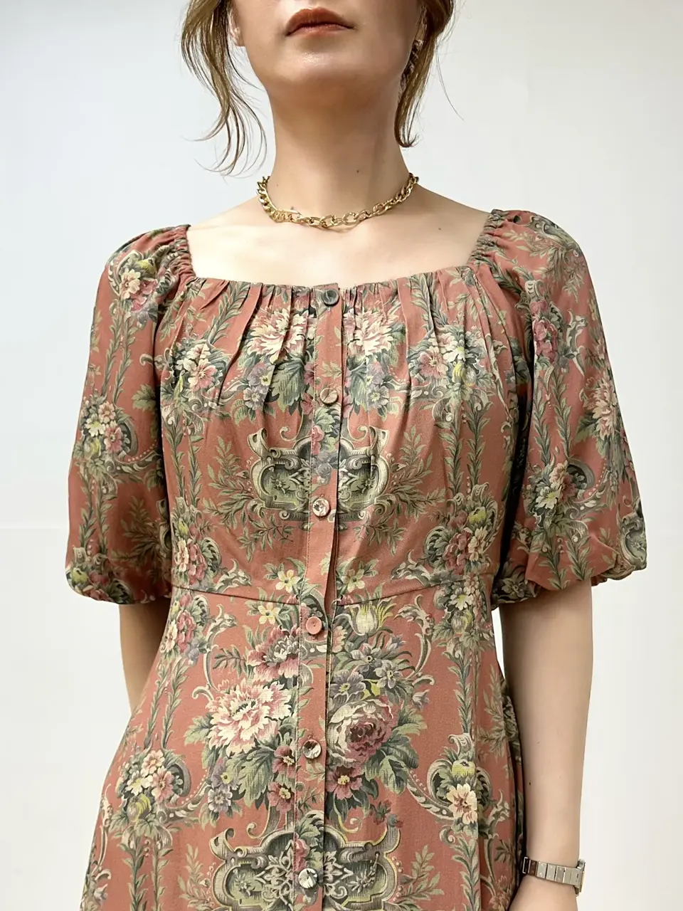 GRACE CONTINENTAL The Banquet Kogane. コーディネート画像