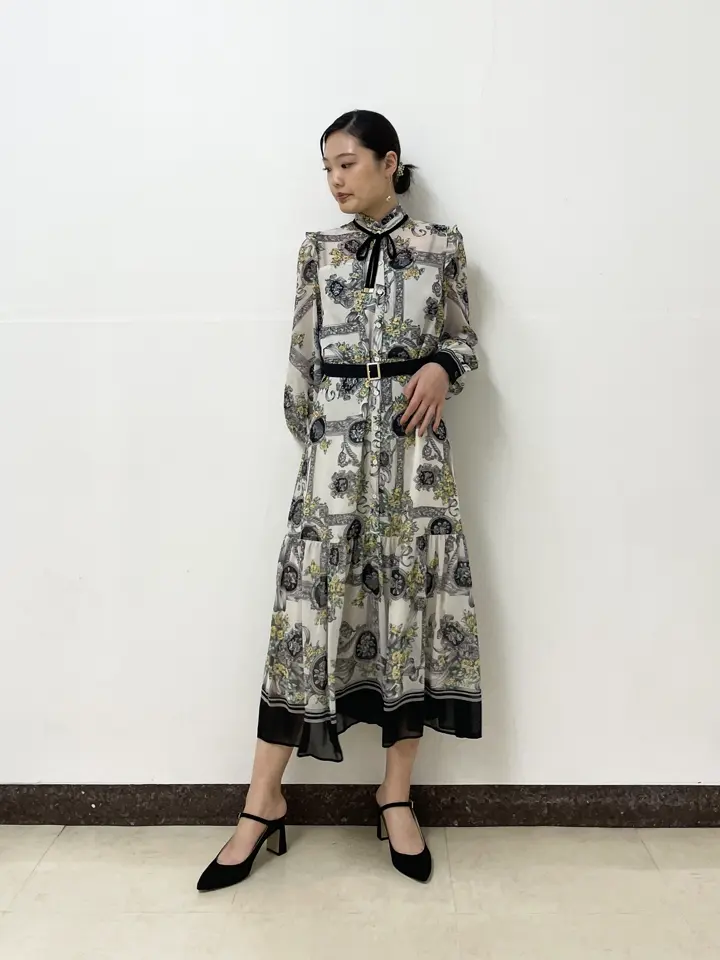 GRACE CONTINENTAL The Banquet nao コーディネート画像