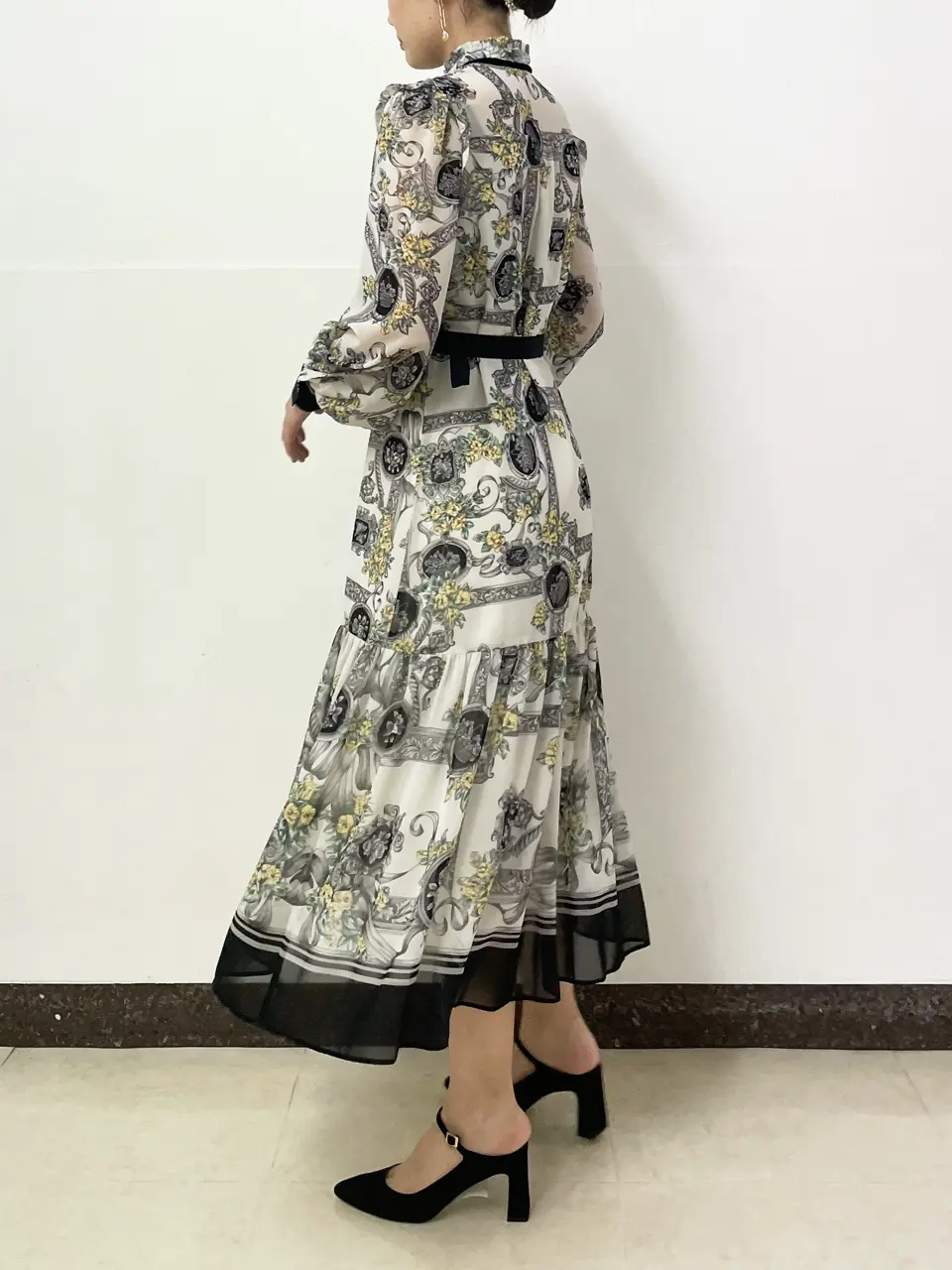 GRACE CONTINENTAL The Banquet nao コーディネート画像