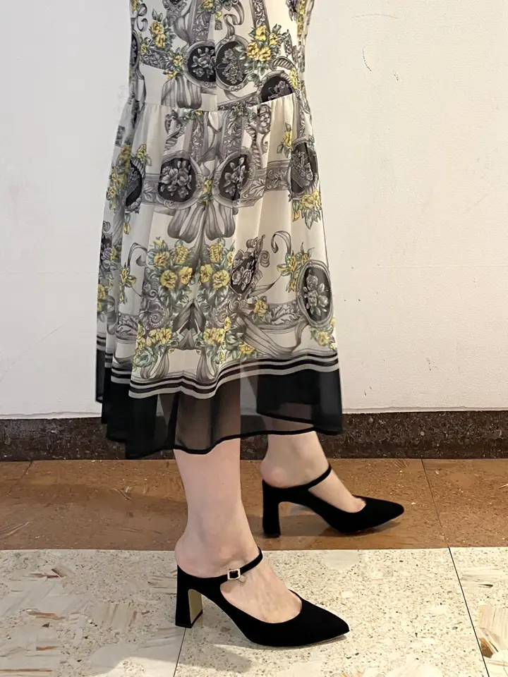 GRACE CONTINENTAL The Banquet mikiho コーディネート画像