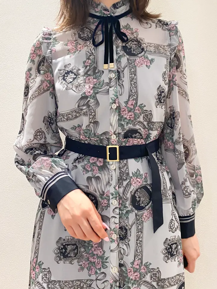 GRACE CONTINENTAL The Banquet mikiho コーディネート画像