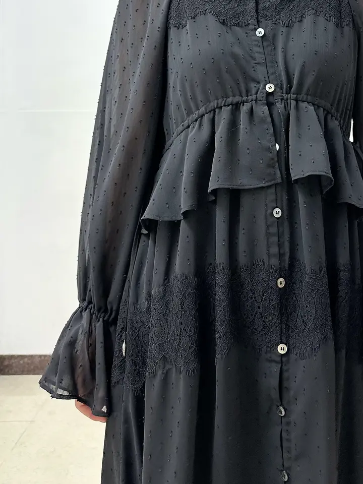 GRACE CONTINENTAL The Banquet Kogane. コーディネート画像